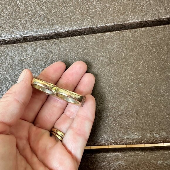 Vintage Chunky Gold Tone Pink Quartz Two Finger Ring size 8 & size 9 - Picture 7 of 8